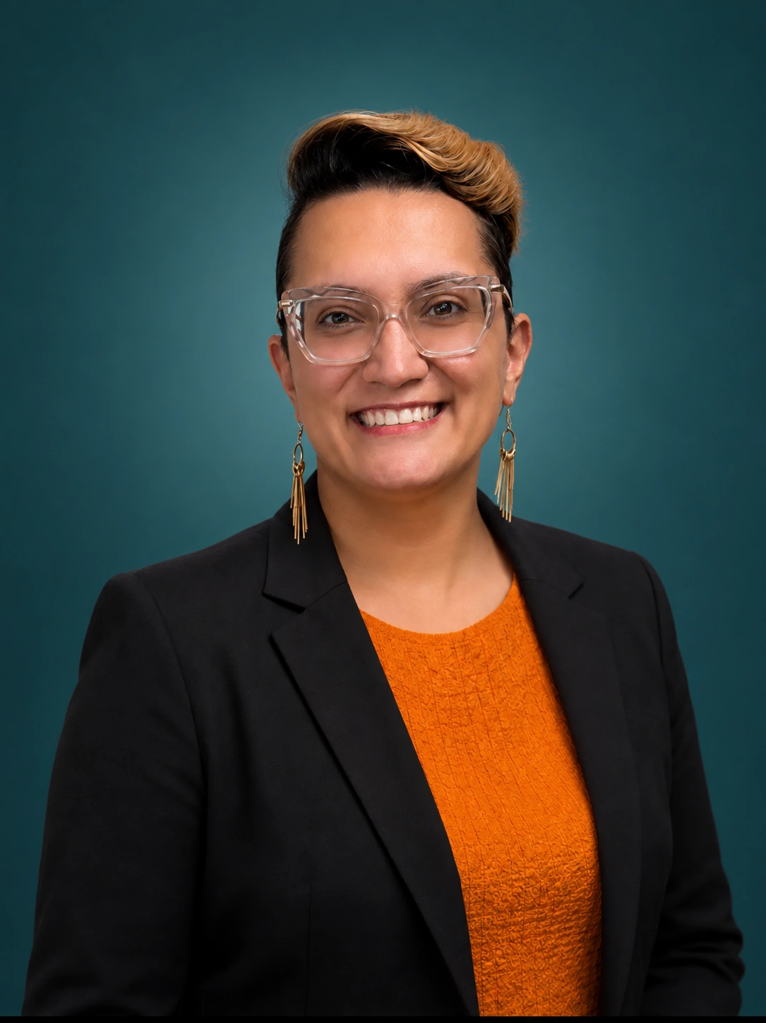 Marylu Simental, Customer Service and Retention Specialist